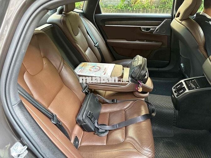 Volvo S90 Inscription LWB B6 AWD 2022 - 47.000 km