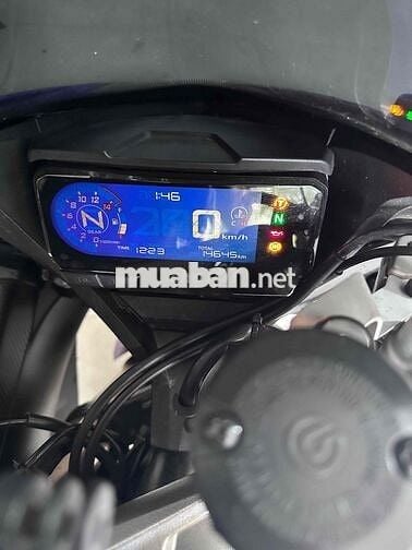 honda cbr650rr full option cần sang lại cho ae