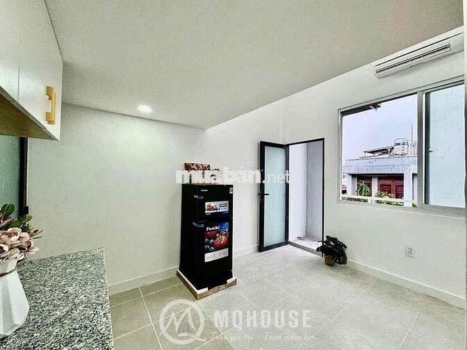 DUPLEX BAN CÔNG FULL NỘI THẤT MÁY GIẶT RIÊNG NGAY ĐẦM SEN