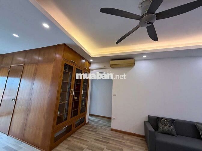 Chung cư Việt Hưng 75m² – 3 Ngủ – Giá Hơn 4 Tỷ – Nội Đô Xanh