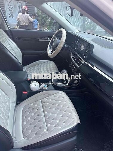 Kia Seltos 2022 Luxury 1.4 AT - 18000 km