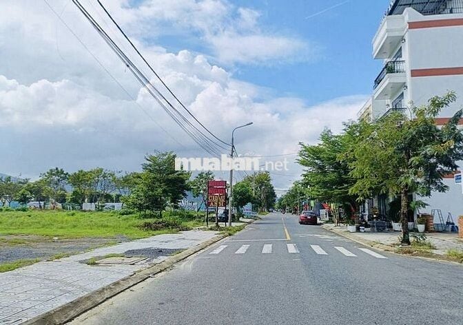 Lô góc 133m2 Trần văn Quế  - Gần 9 tòa chung cư Ecohome chỉ 7.x tỷ