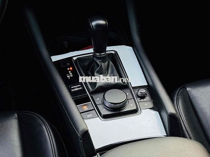 Mazda 3 2022 1.5L Luxury - 55300 km