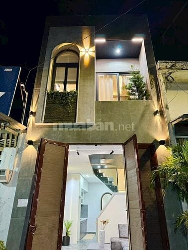 Cô Hương kêu bán căn (4x14) đường Gò Công P13 Q5, nhà còn mới hẻm 5m