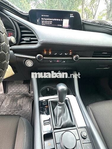 Bán xe Mazda 3 2024,xe cực đẹp,ko 1 lỗi nhỏ,giá rẻ