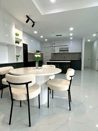 Bán chung cư Phú Hoàng Anh đầy đủ nội thất nhà đẹp