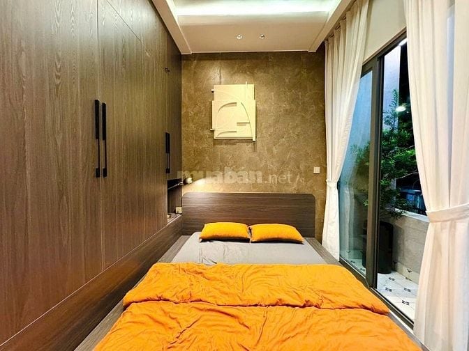 Cô Hương kêu bán căn (4x14) đường Gò Công P13 Q5, nhà còn mới hẻm 5m