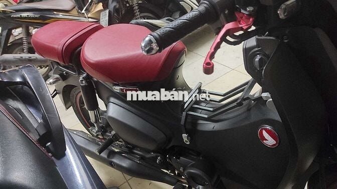 Xe Honda Super Cup 125 chưa làm biển