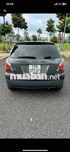 Kia Rio 2008 1.6 MT - 150000 km