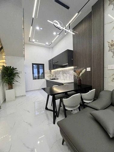 SOS! Bán Nhà ngay đường Võ Văn Kiệt, phường 5, Quận 5, hẻm xe hơi 5m