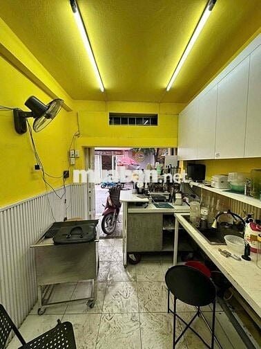 Cần sang quán cf Phùng Văn Cung tp HCM