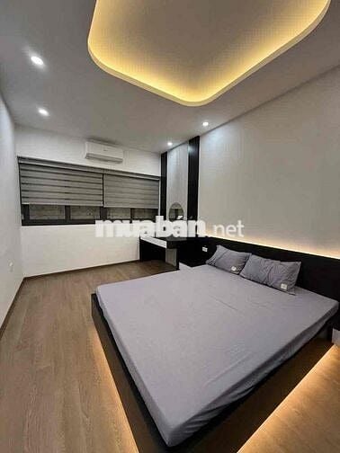 Mặt Ngõ Rộng Lạc Long Quân – Vỉa Hè rộng, Ô Tô Tránh