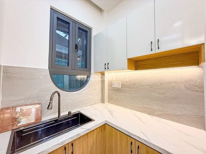 Bán nhà đẹp 3PN- xe hơi đậu sát nhà đường Phan Văn Trị