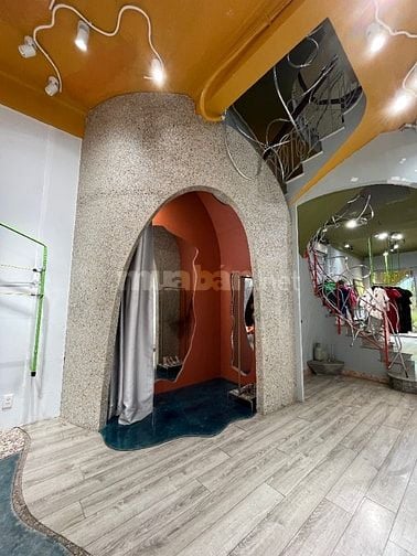 Sang nhượng Shophouse Thời trang - đường Phan Kế Bính, Quận 1