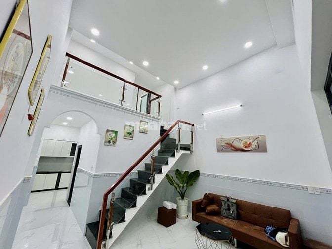 SOS! BÁN NHÀ ĐOÀN VĂN BƠ, PHƯỜNG 16, QUẬN 4, GIÁ TỐT CHỈ 3 tỷ250 TL SR