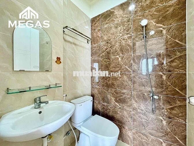 CĂN HỘ BAN CÔNG TÁCH BẾP MÁY GIẶT RIÊNG 40M2 NGAY E.TOWN CỘNG HOÀ