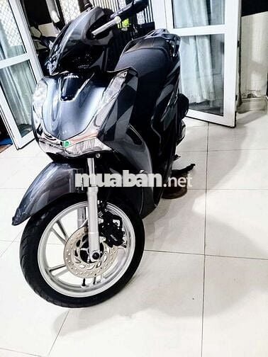 Dư dùng, Bán xe SH 125 màu xám mới 99% xe chùm mền