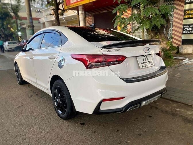 huynh dai Accent 2018