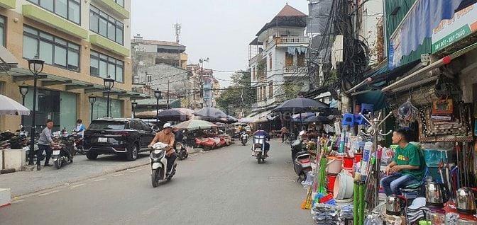 Bán nhà ngõ chợ phố Nguyễn An Ninh, vừa ở vừa KD tốt! 