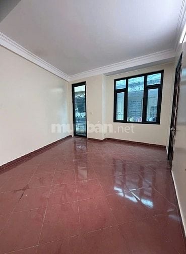 Bán nhà ngõ chợ phố Nguyễn An Ninh, vừa ở vừa KD tốt! 