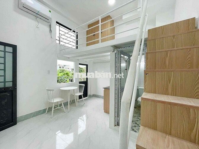 ngay vòng xoay Lăng Chả Cả tiện di chuyển về Q3, sân bay TSN