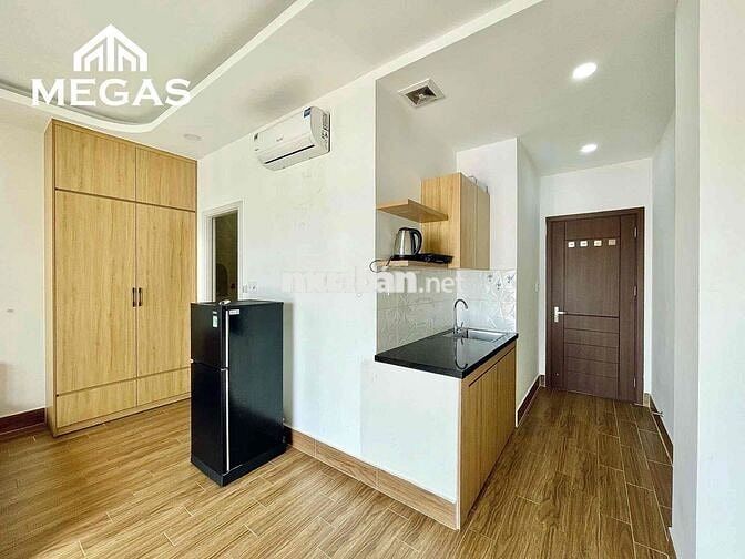 CĂN HỘ BAN CÔNG TÁCH BẾP MÁY GIẶT RIÊNG 40M2 NGAY E.TOWN CỘNG HOÀ