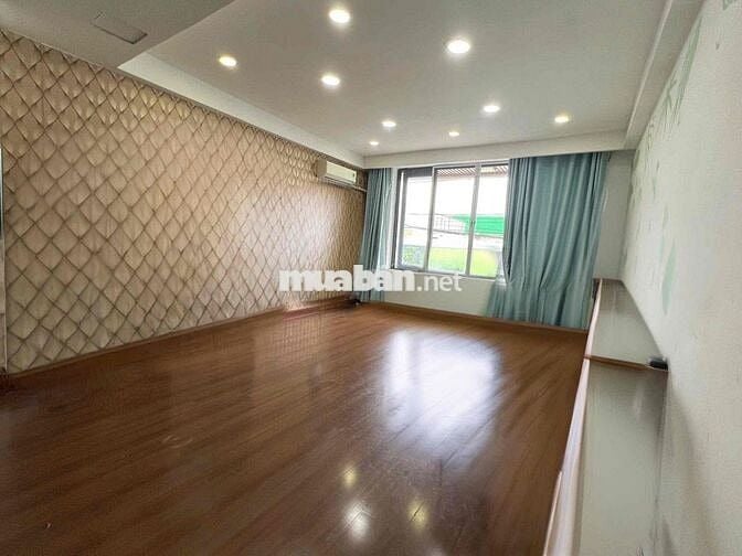 CHO THUÊ NHÀ 1T3L 6PN3WC ĐƯỜNG KVC HẺM XE TẢI CHO LÀM CHDV KTX HOMESTA