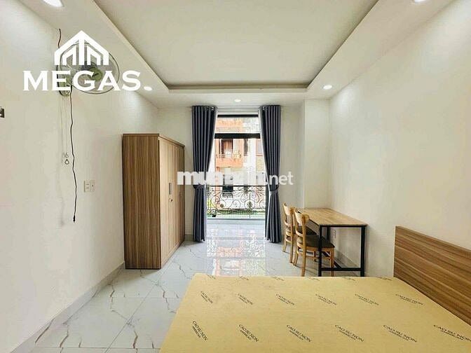 CĂN HỘ BAN CÔNG 40M2 MÁY GIẶT RIÊNG NGAY E.TOWN - NHÀ GA T3