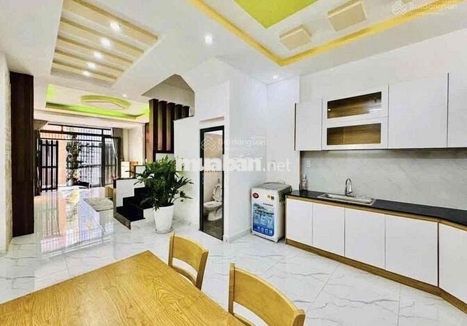 Kẹt tiền bán gấp nhà 65m2-1Tỷ290 gần Vincom Dĩ An đang thuê 7Tr