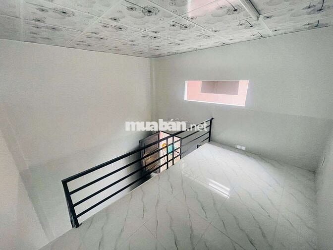 Cho thu phòng có gác gần đh fpt