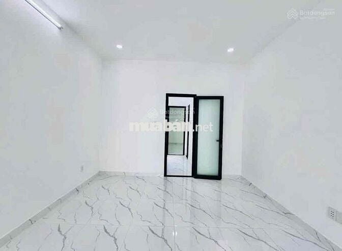 Kẹt tiền bán gấp nhà 65m2-1Tỷ290 gần Vincom Dĩ An đang thuê 7Tr