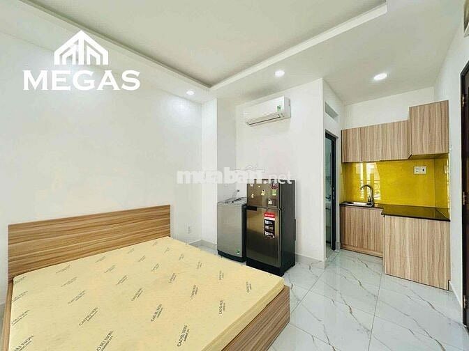 CĂN HỘ BAN CÔNG 40M2 MÁY GIẶT RIÊNG NGAY E.TOWN - NHÀ GA T3