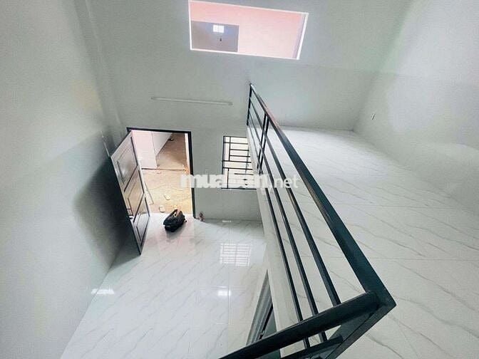 Cho thu phòng có gác gần đh fpt