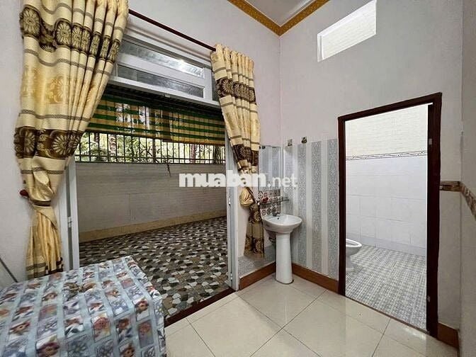 CHO THUÊ NHÀ 180m2 FULL NỘI THẤT CẠNH ĐH FPT, CẦN THƠ