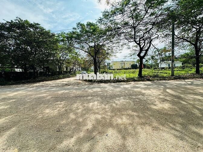 CÒN 01 LÔ *** VAI REÓ, 112M2 GIÁ CHỈ HƠN 4 TỶ