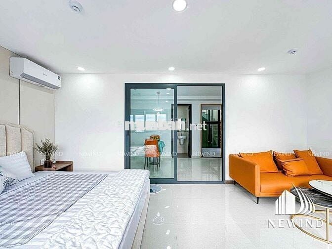 1PN BAN CÔNG LỚN TÂN QUY QUẬN 7 - SÁT LOTTE MART. ĐI Q1, Q4 CHỈ 3-5P