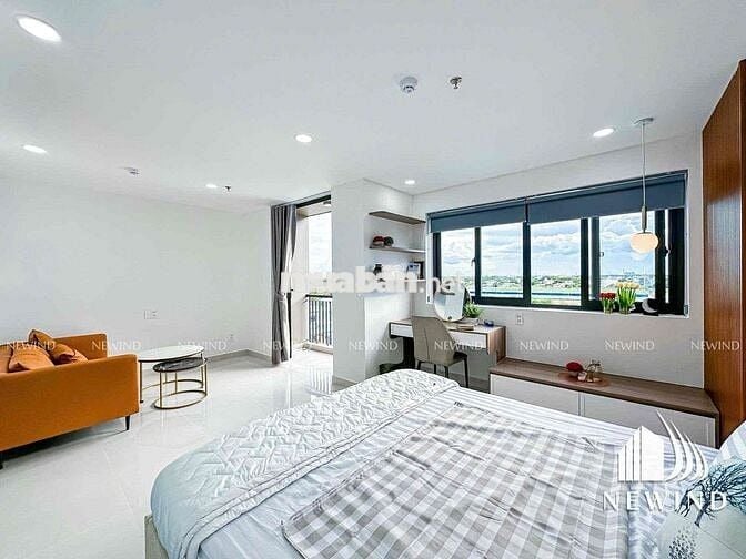 1PN BAN CÔNG LỚN TÂN QUY QUẬN 7 - SÁT LOTTE MART. ĐI Q1, Q4 CHỈ 3-5P