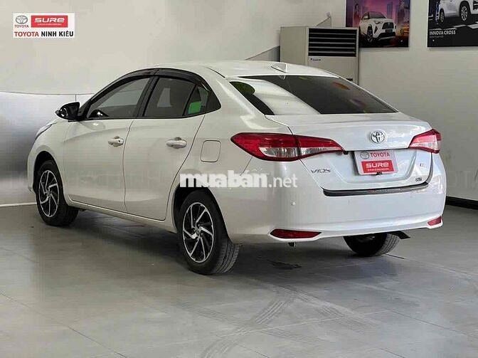 Toyota Vios 2022 E 1.5 MT -86000km 110tr trả truoc