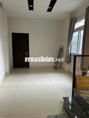 CHỈ 5,2 TỶ- VỊ TRÍ TUYỆT ĐỈNH – HẺM NHỰA XE TẢI QUAY ĐẦU – NHÀ 3 TẦNG