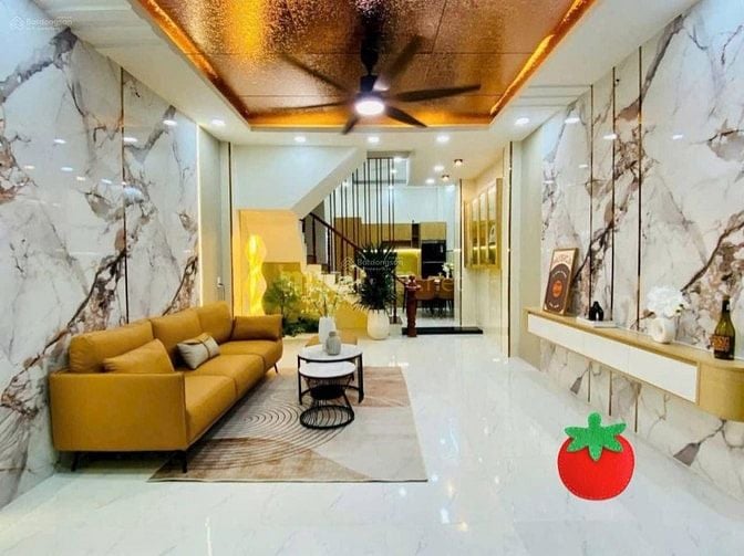 Chủ nhà kẹt tiền bán lỗ nhà đường 6.5m Lê Văn Sỹ -Quận 3. Giá 5 tỷ 500