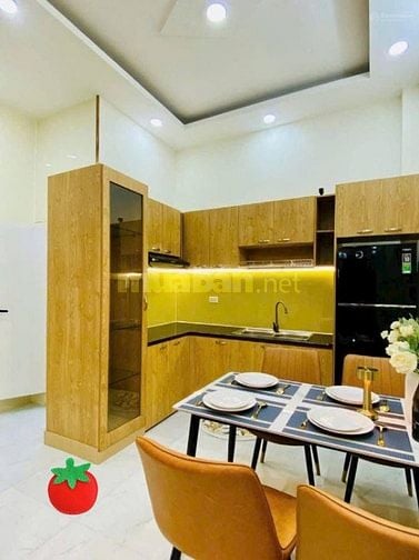 Chủ nhà kẹt tiền bán lỗ nhà đường 6.5m Lê Văn Sỹ -Quận 3. Giá 5 tỷ 500