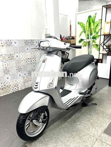 Piaggio Vespa Sprint 125cc Bạc Mới