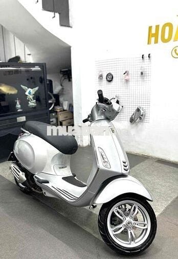 Piaggio Vespa Sprint 125cc Bạc Mới