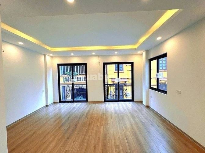 SIÊU PHẨM MẶT NGÕ _ OTO ĐỖ CỬA _ KINH DOANH _ THANG MÁY _Ở NGAY