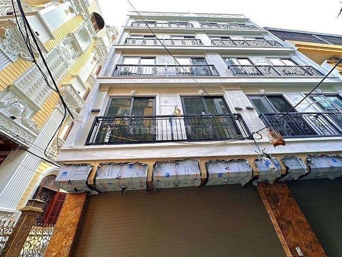 SIÊU PHẨM MẶT NGÕ _ OTO ĐỖ CỬA _ KINH DOANH _ THANG MÁY _Ở NGAY