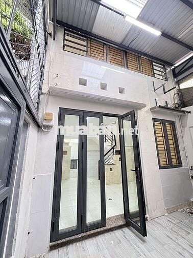 Cho thuê nhà 5PN 3WC hẻm 2/ Trần Văn Đang Quận 3