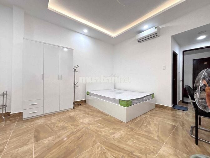 🔥NHÀ MỚI-CĂN HỘ CỬA SỔ-BAN CÔNG🔥CHÍNH CHỦ-CHỈ TÍNH ĐIỆN-THANG MÁY-Q10