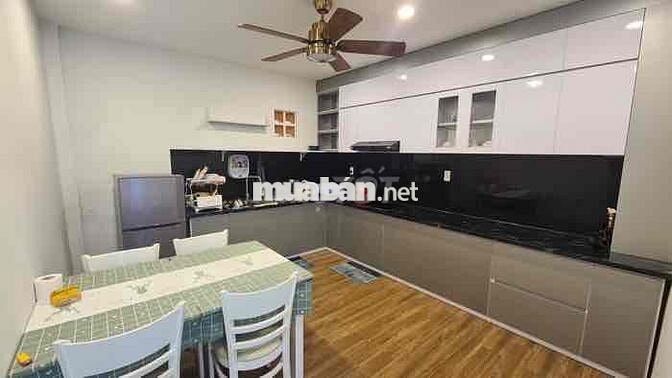 Bán Nhà Bạch Đàng P14 Bình thạnh 33m2 2 Tầng 2phòng ngủ chỉ 3.98tỷ