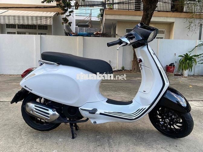 Vespa trắng đen phanh abs xe đẹp
