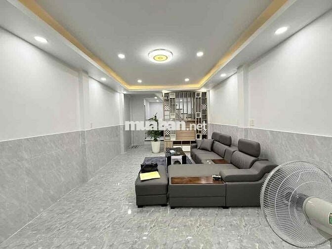 HXH Phạm Văn Đồng p11 bình thạnh 55m2 mới tặng nội thất chỉ 4.4tỷ